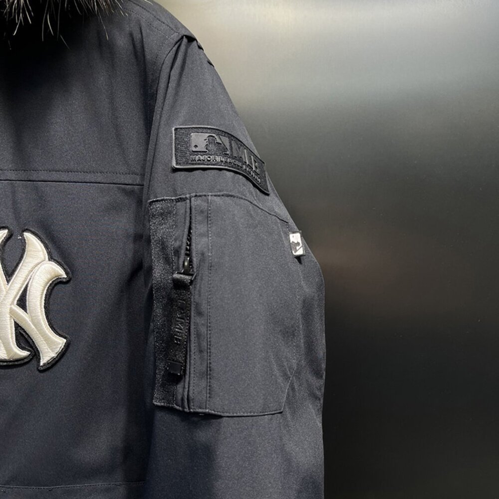 MLB Black Down Jacket - Picture 4 of 9